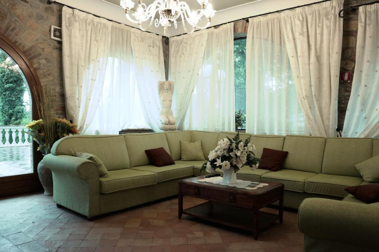 Agriturismo Beata Vanna ファブロ エクステリア 写真