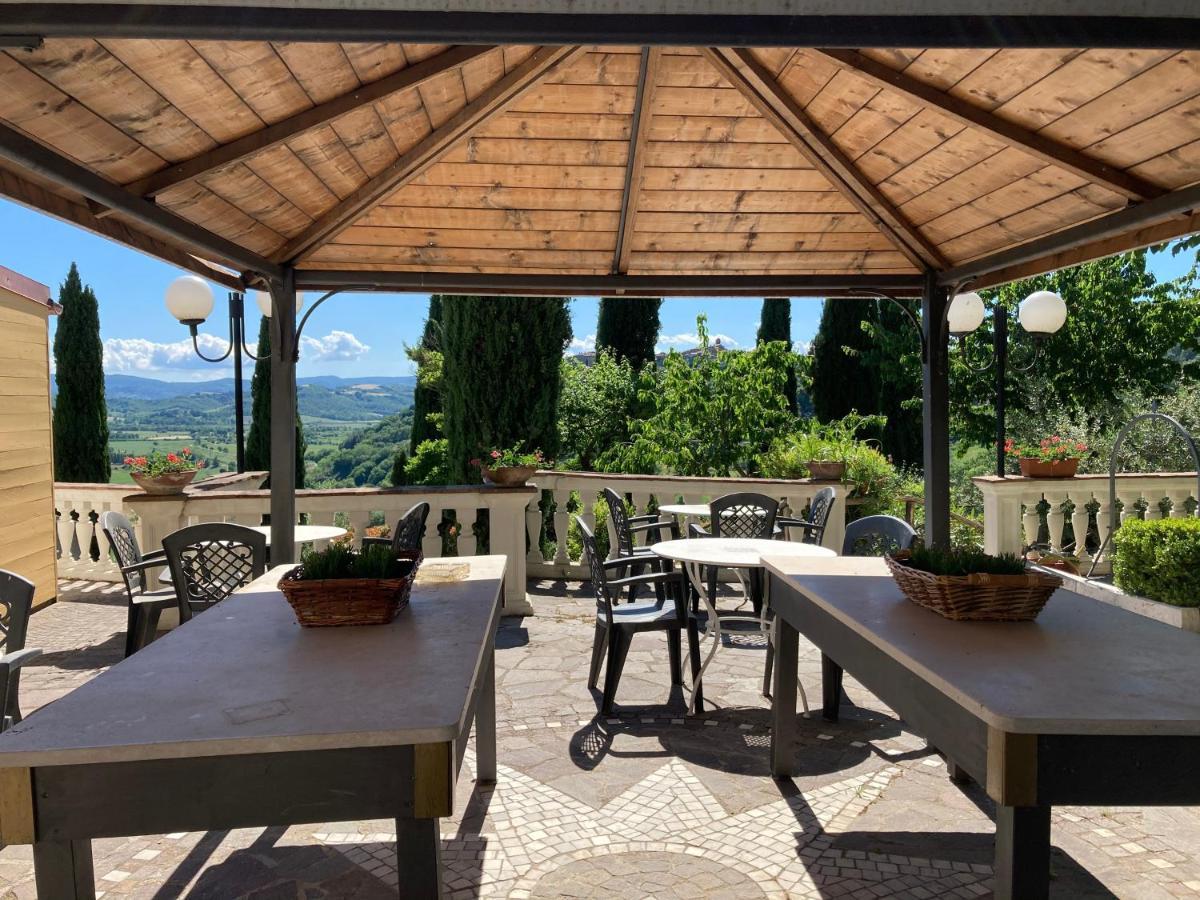 Agriturismo Beata Vanna ファブロ エクステリア 写真